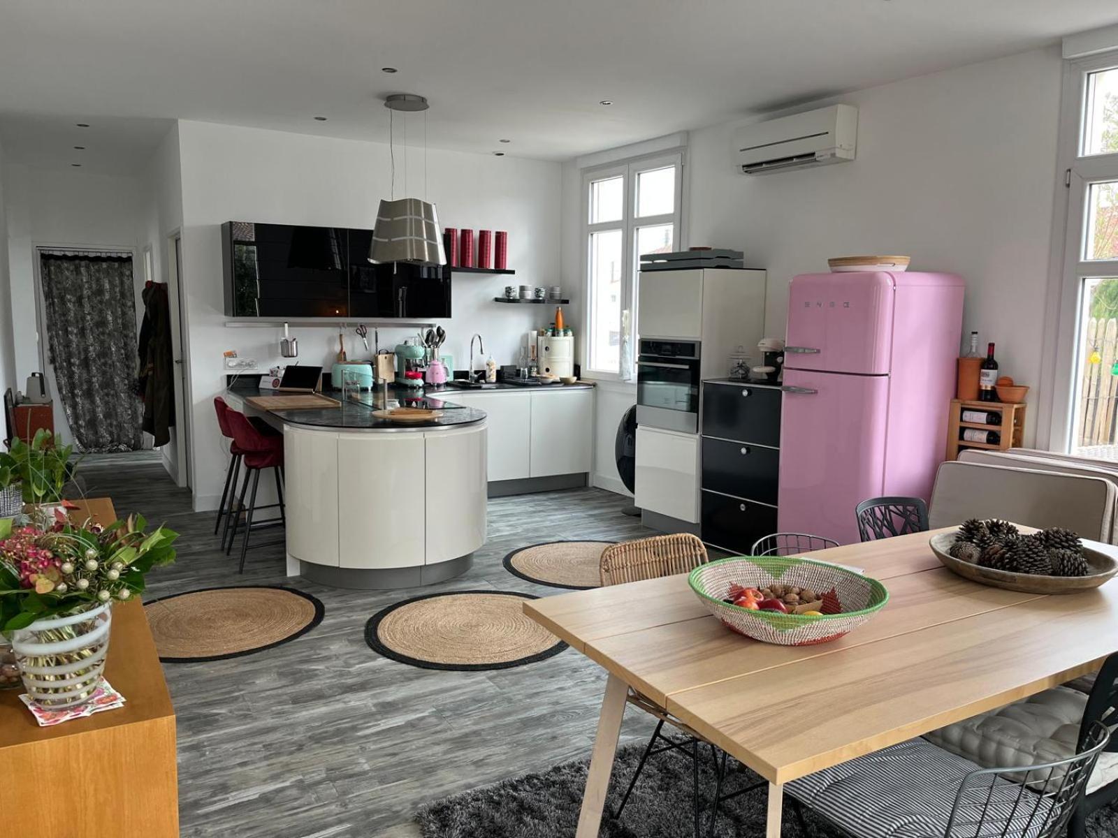 Tres Bel Avec Grande Terrasse 300m De La Royan