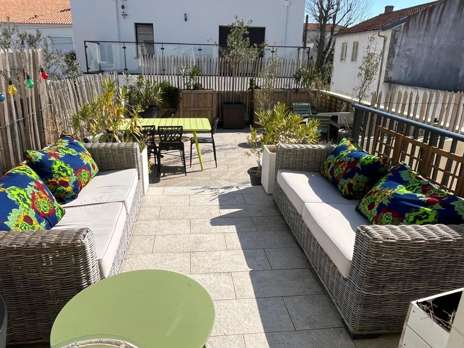 Tres Bel Avec Grande Terrasse 300m De La Royan